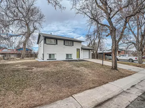 369 S Ursula Way, Aurora, CO 80012