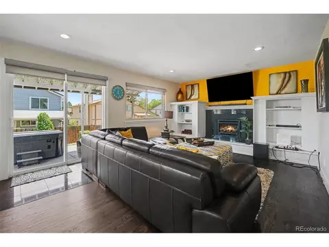 Living - 15932 E Lehigh Cir, Aurora, CO 80013 photo 4 of 4
