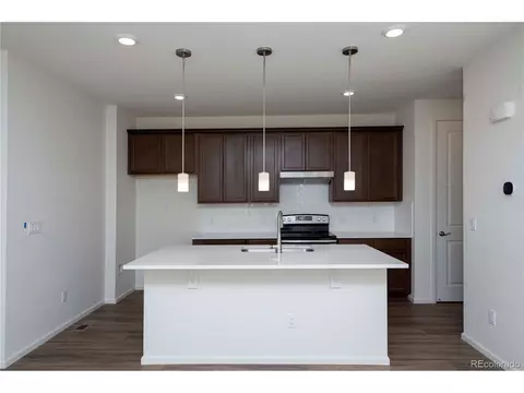 28416 E 6th Pl, Aurora, CO 80018 photo 8
