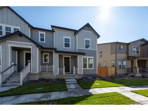 28416 E 6th Pl, Aurora, CO 80018 photo 2