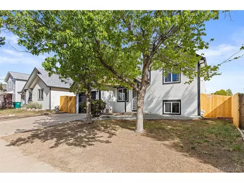 Exterior - 17485 E Chenango Dr, Aurora, CO 80015 photo 6 of 7