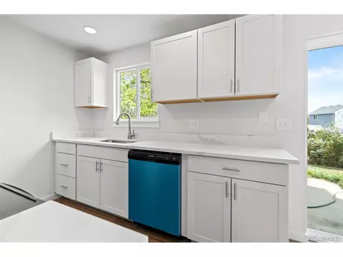 Kitchen - 17485 E Chenango Dr, Aurora, CO 80015 photo 5 of 5