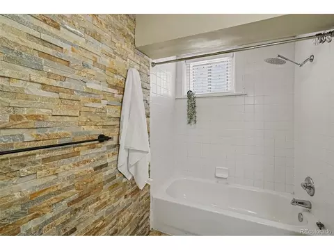 Bath - 520 E 14th Ave #7, Denver, CO 80203 photo 2 of 2