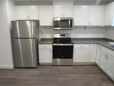 2205 E 37th Ave, Denver, CO 80205 photo 4