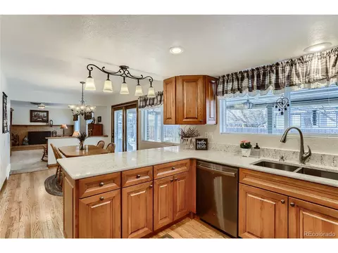 8367 Dover Ct, Arvada, CO 80005 photo 9