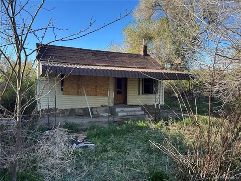 321 E 4th St, Walsenburg, CO 81089
