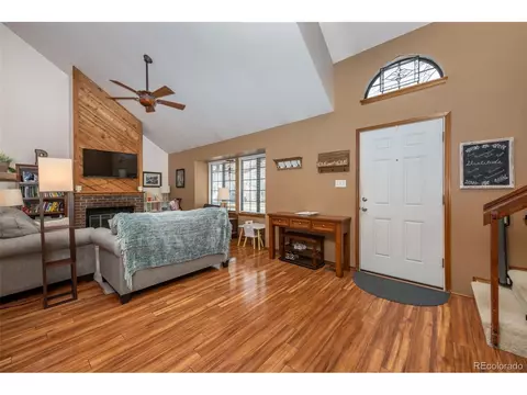 6321 Oak Ct, Arvada, CO 80004 photo 3