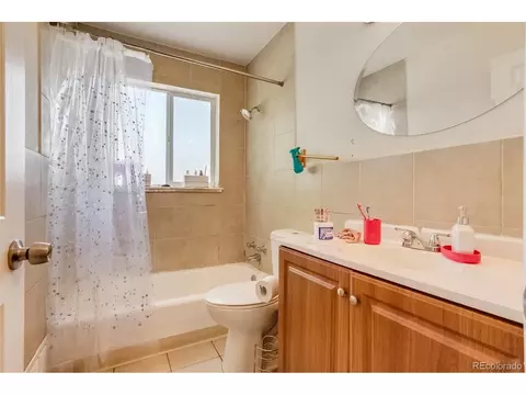 5221 E Thrill Pl, Denver, CO 80207 photo 14