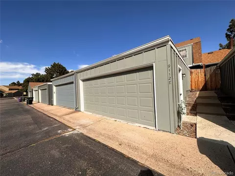 9112 E Amherst Dr #E, Denver, CO 80231 photo 30