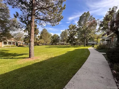 9112 E Amherst Dr #E, Denver, CO 80231 photo 32