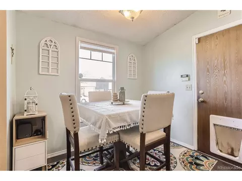 195 Mckinley Dr, Bennett, CO 80102 photo 3