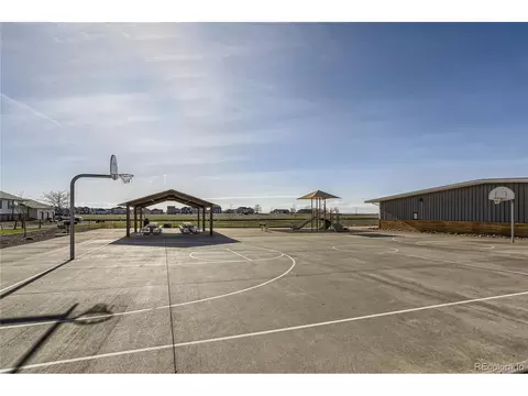 195 Mckinley Dr, Bennett, CO 80102 photo 11