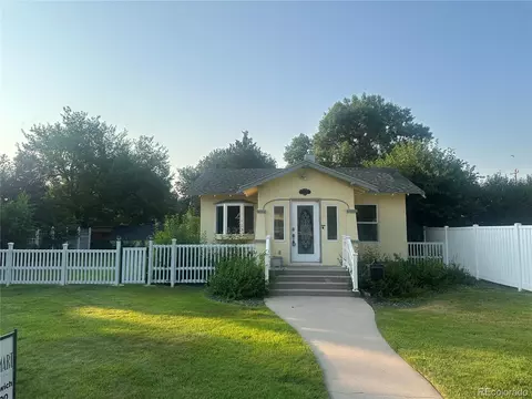215 E 5th St, Julesburg, CO 80737