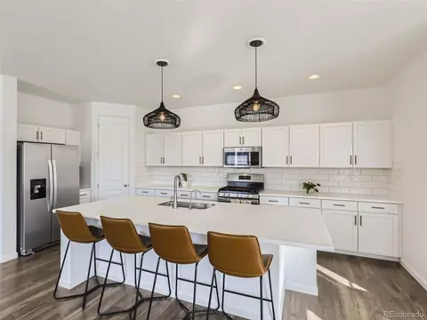 27872 E 7th Ave, Aurora, CO 80018 photo 12