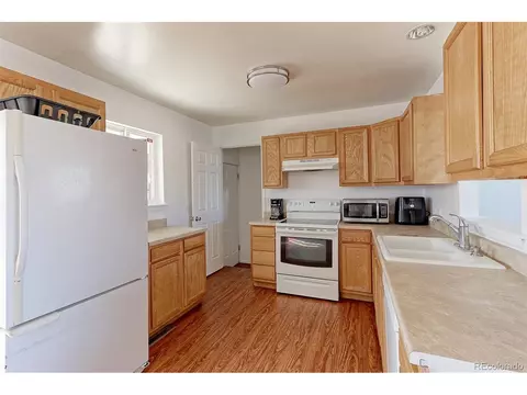 840 Bronco Rd, Denver, CO 80221 photo 9