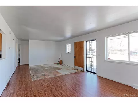 840 Bronco Rd, Denver, CO 80221 photo 3