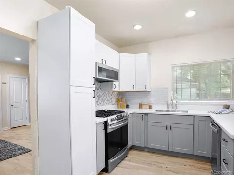75 Stuart St, Denver, CO 80219 photo 12