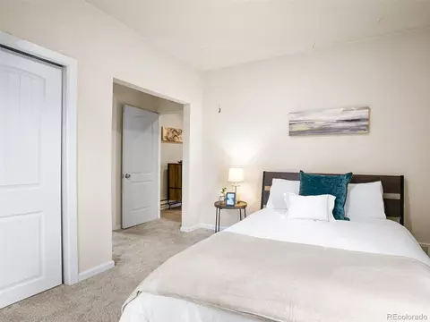 75 Stuart St, Denver, CO 80219 photo 8