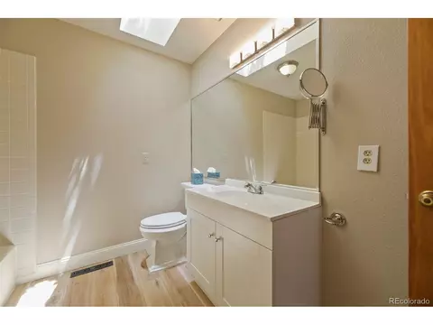 Bath - 11609 E Cornell Cir, Aurora, CO 80014 photo 1 of 5