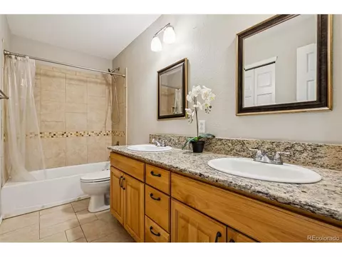 Bath - 22640 E Ida Cir, Aurora, CO 80015 photo 3 of 5