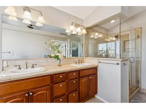 Bath - 22640 E Ida Cir, Aurora, CO 80015 photo 1 of 5