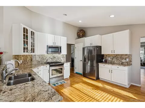 Kitchen - 22640 E Ida Cir, Aurora, CO 80015 photo 3 of 5