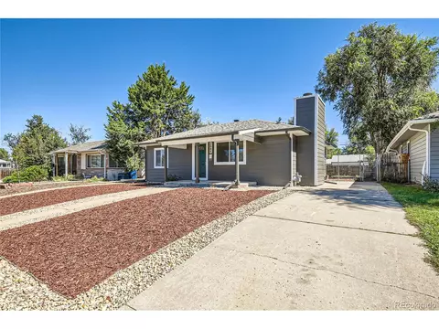 2084 Havana St, Aurora, CO 80010
