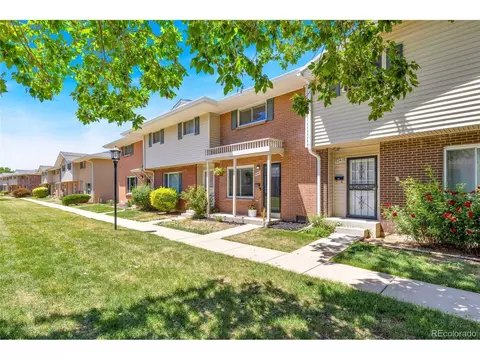 Exterior - 9240 E Lehigh Ave #4, Denver, CO 80237 photo 4 of 10