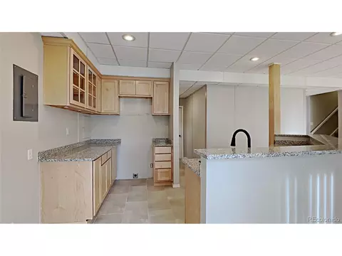 22472 E Peakview Dr, Aurora, CO 80016 photo 6