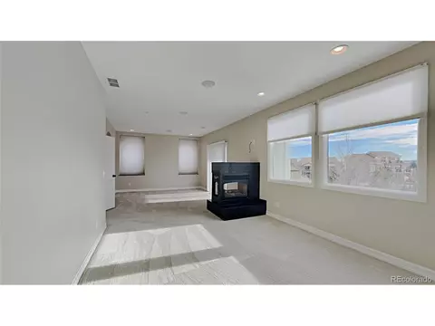 22472 E Peakview Dr, Aurora, CO 80016 photo 9