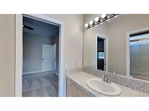 22472 E Peakview Dr, Aurora, CO 80016 photo 21