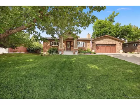 961 S Van Gordon Ct, Lakewood, CO 80228
