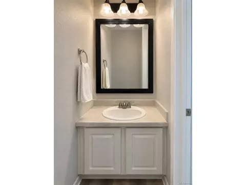 Bath - 19472 E 59th Pl, Aurora, CO 80019 photo 1 of 4