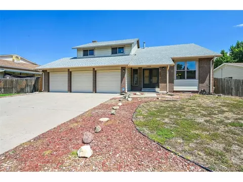 3320 S Olathe Way, Aurora, CO 80013