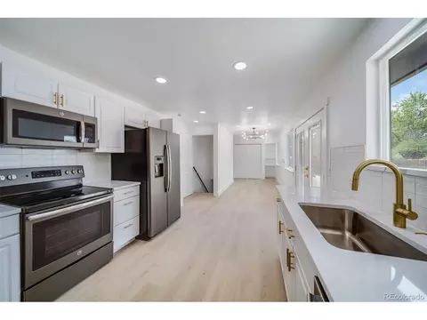 Kitchen - 8733 Kendall Ct, Arvada, CO 80003 photo 3 of 4