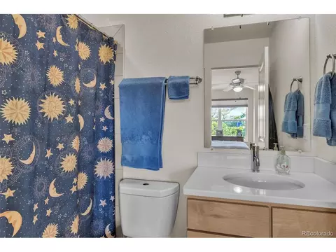 Bath - 4628 16th St, Boulder, CO 80304 photo 1 of 4