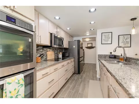 Kitchen - 7000 E Quincy Ave #E-115, Denver, CO 80237 photo 2 of 4