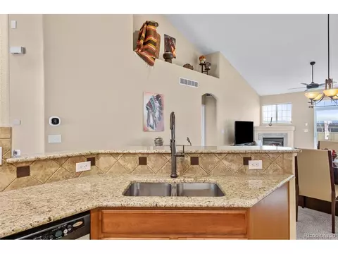 22242 Euclid Dr, Aurora, CO 80016 photo 9