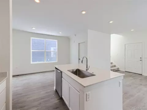 755 Aspen Ave, Bennett, CO 80102 photo 12