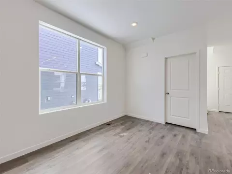 755 Aspen Ave, Bennett, CO 80102 photo 9