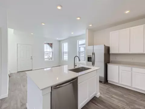 755 Aspen Ave, Bennett, CO 80102 photo 13