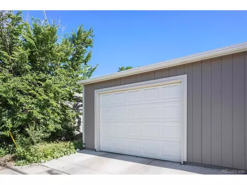 5127 E Thrill Pl, Denver, CO 80207 photo 23