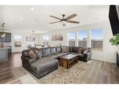 27626 E 6th Dr, Aurora, CO 80018 photo 9