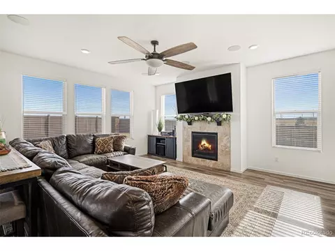 27626 E 6th Dr, Aurora, CO 80018 photo 7