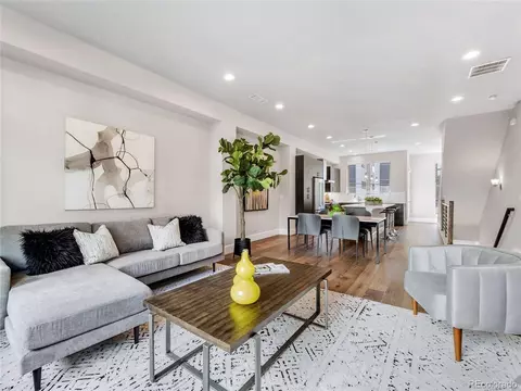 77 W 10th Ave, Denver, CO 80204