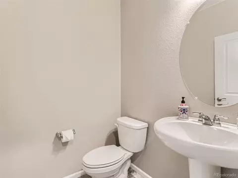 27247 E Maple Ave, Aurora, CO 80018 photo 6