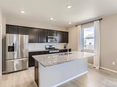 27247 E Maple Ave, Aurora, CO 80018 photo 7