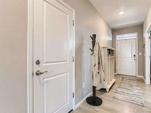 27247 E Maple Ave, Aurora, CO 80018 photo 4