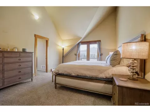 Bedroom - 127 Hillside Dr, Silverthorne, CO 80498 photo 4 of 8
