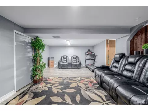 Undisclosed, Thornton, CO 80229 photo 20